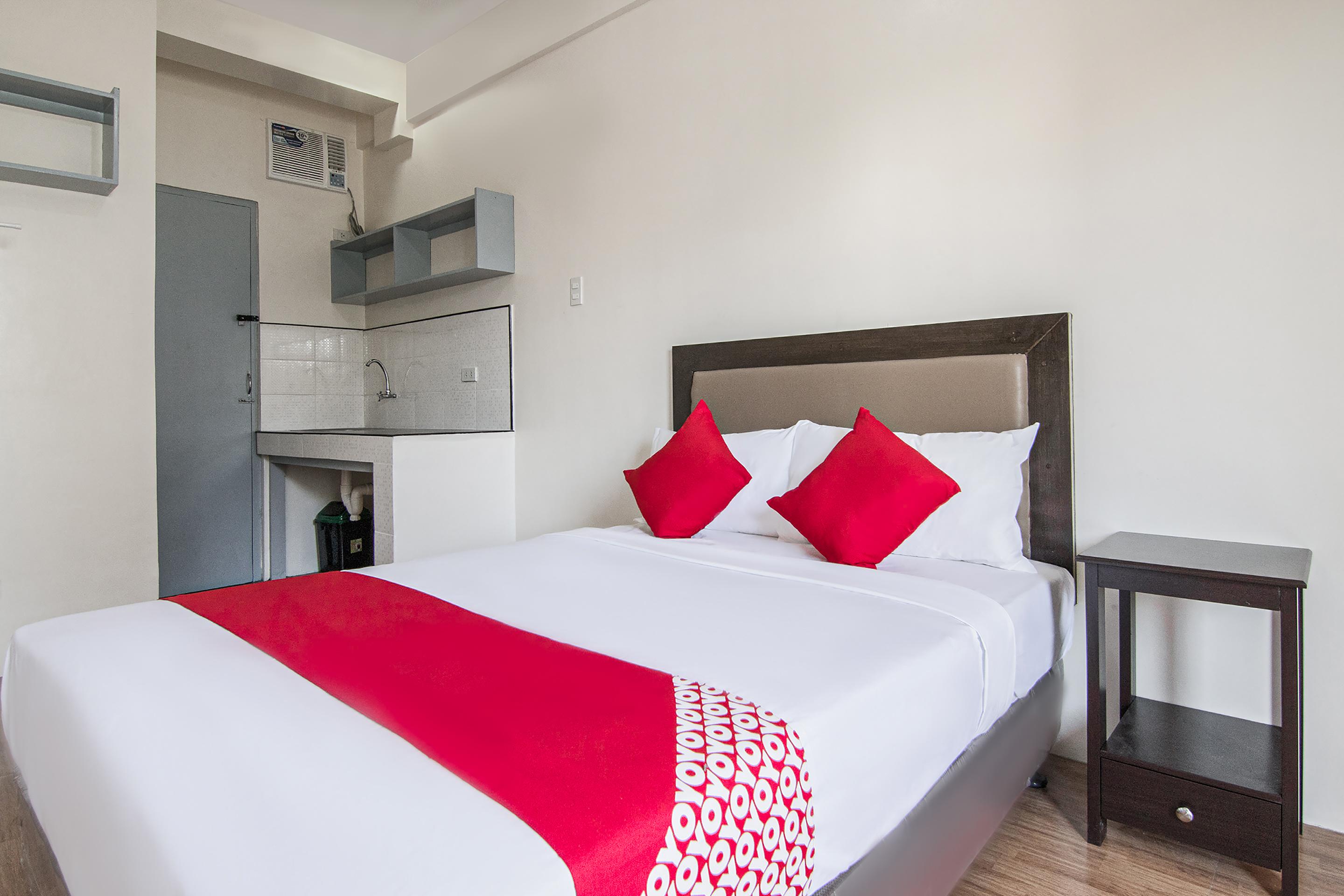 Oyo 431 Apollo 11 Apartelle Pasay Dış mekan fotoğraf