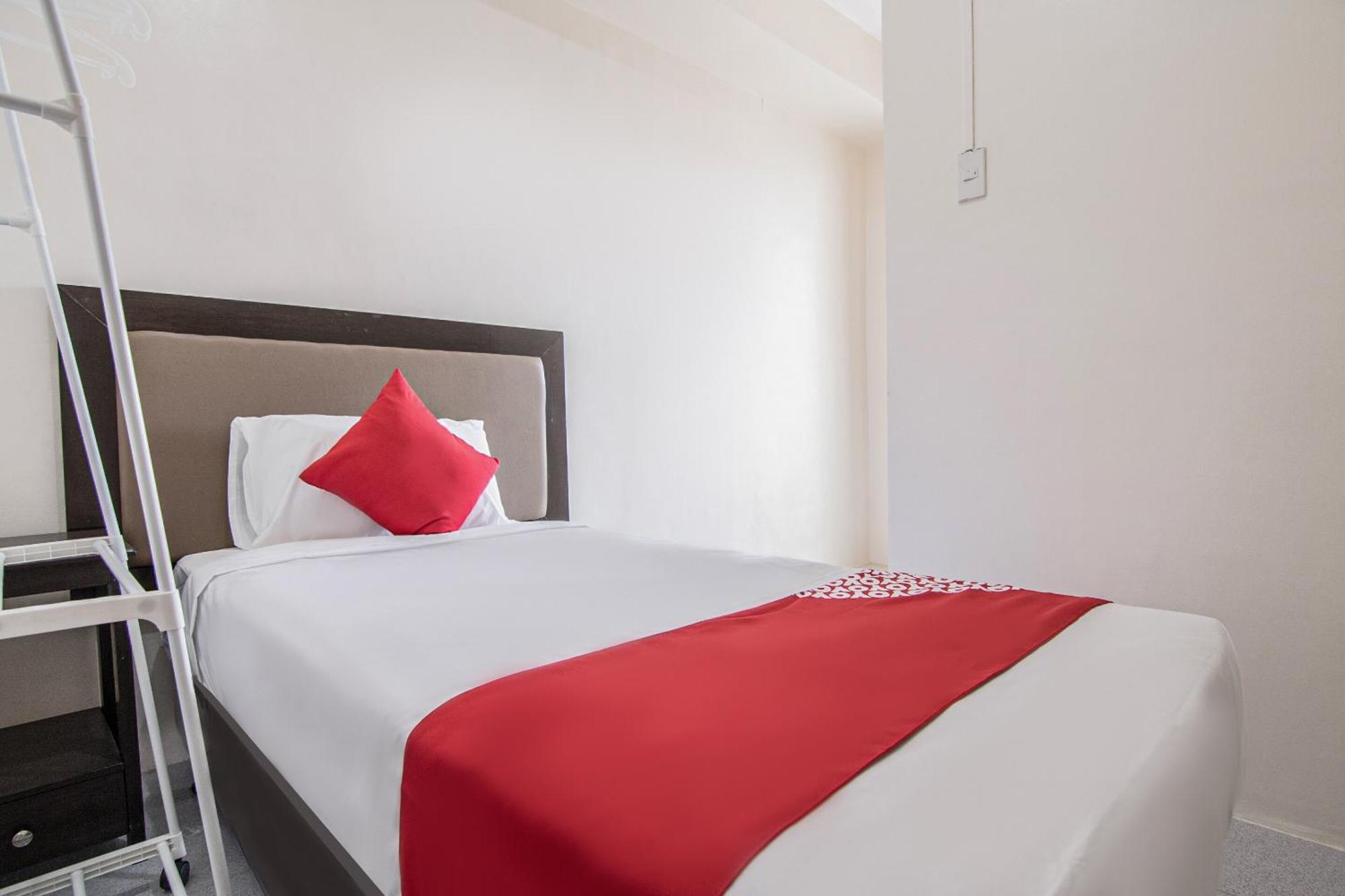 Oyo 431 Apollo 11 Apartelle Pasay Dış mekan fotoğraf