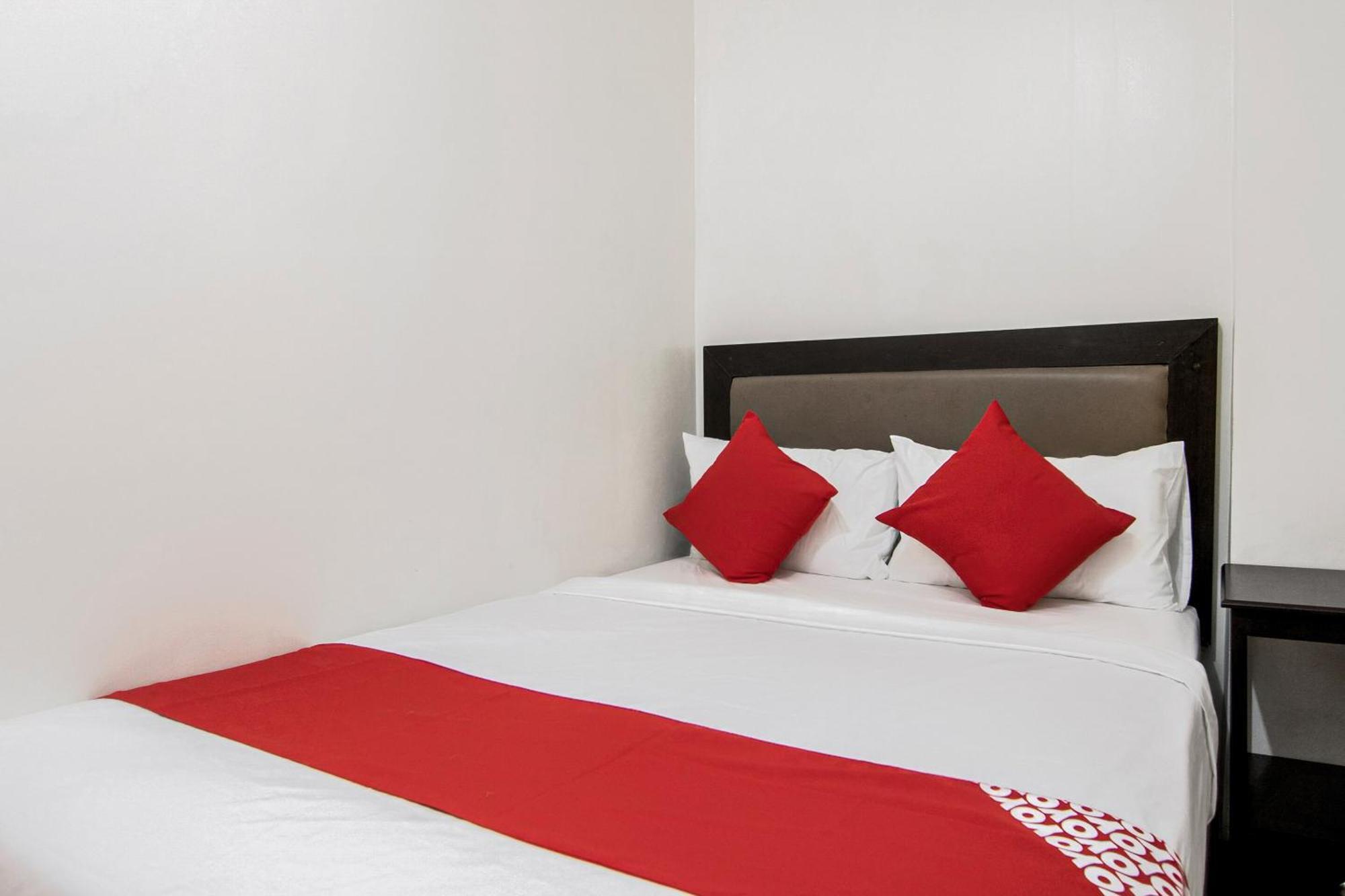 Oyo 431 Apollo 11 Apartelle Pasay Dış mekan fotoğraf
