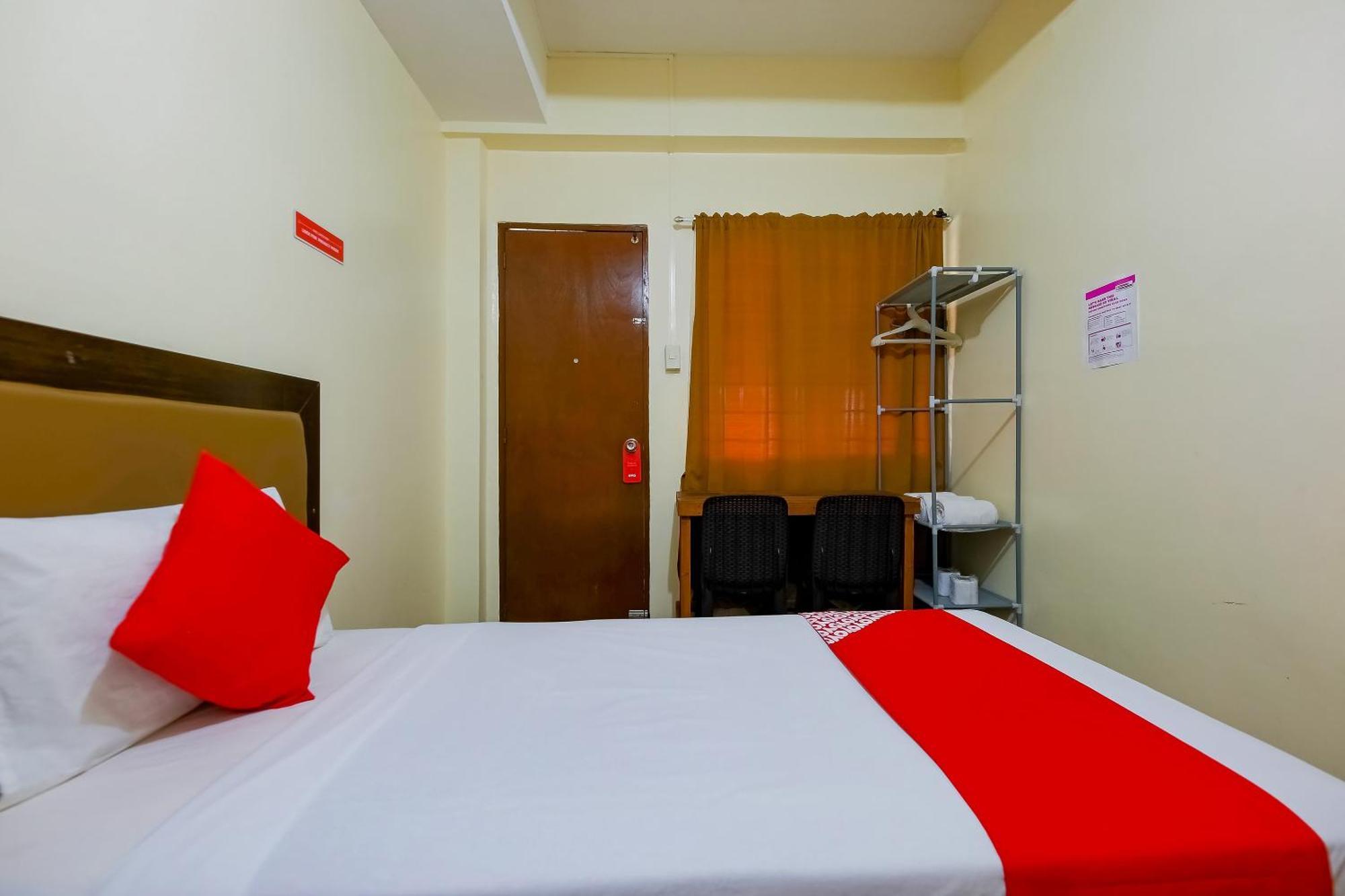 Oyo 431 Apollo 11 Apartelle Pasay Dış mekan fotoğraf
