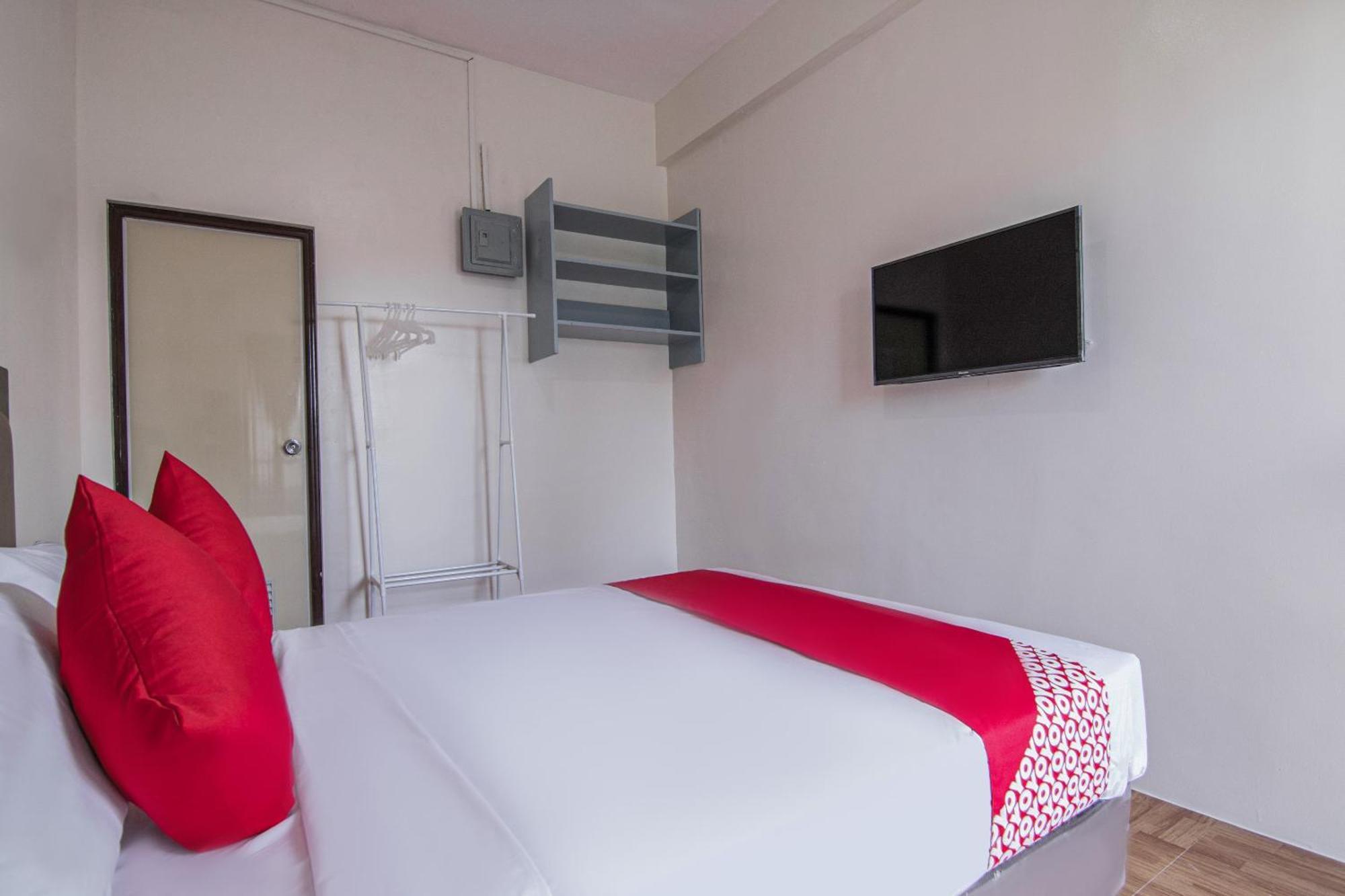 Oyo 431 Apollo 11 Apartelle Pasay Dış mekan fotoğraf