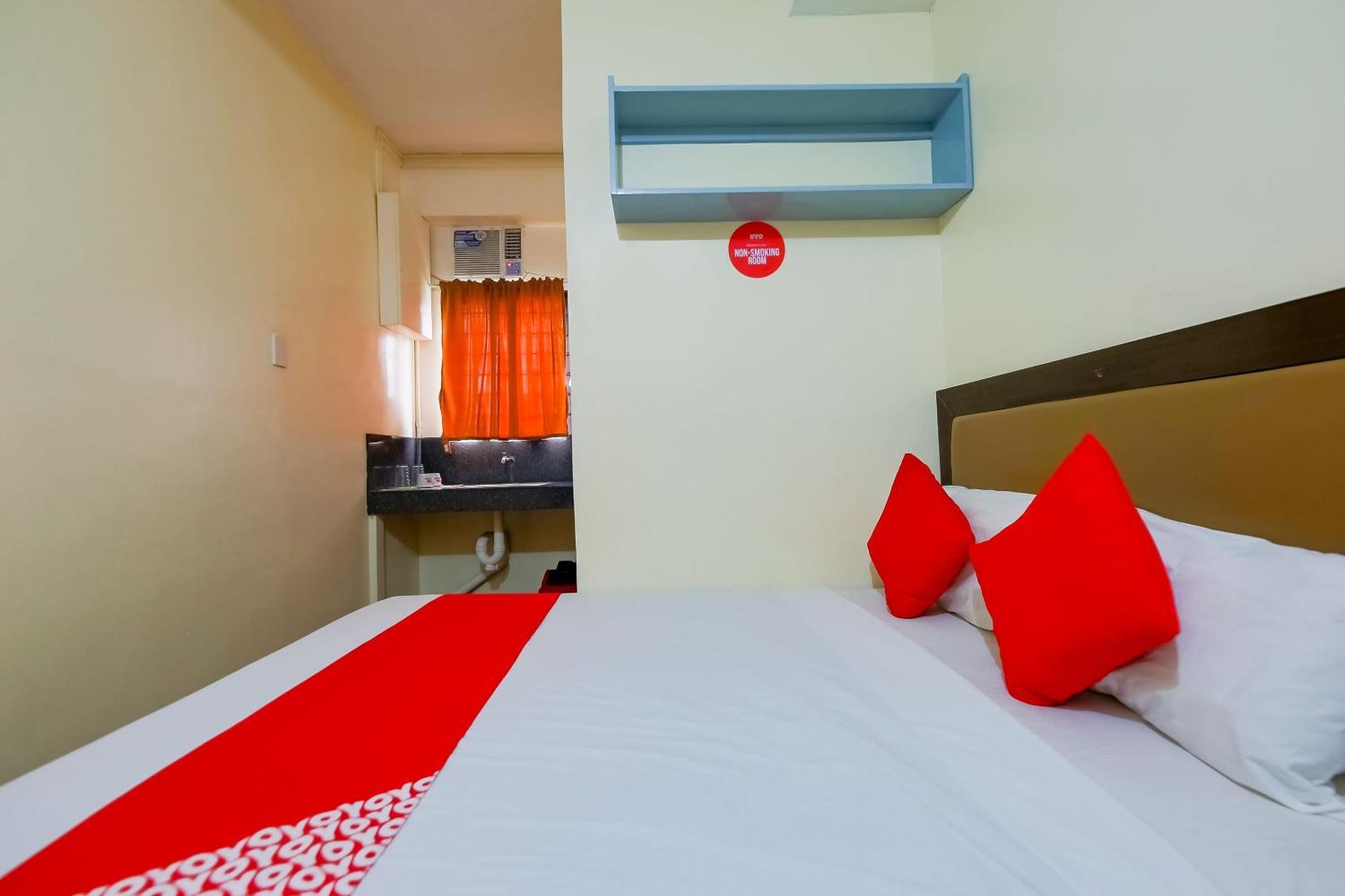 Oyo 431 Apollo 11 Apartelle Pasay Dış mekan fotoğraf